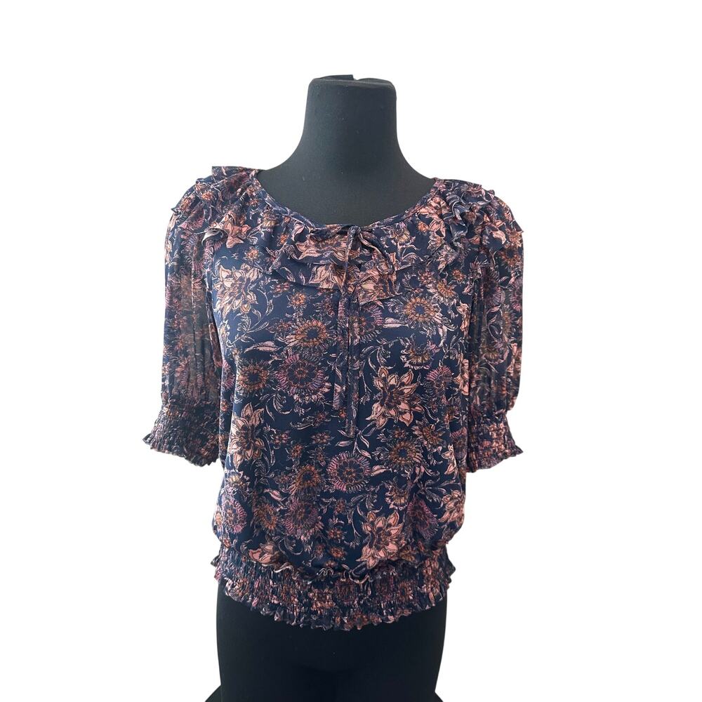 EVEREVE Navy Floral Ruffle Smocked Blouse Medium Boho Romantic - Picture 3 of 8